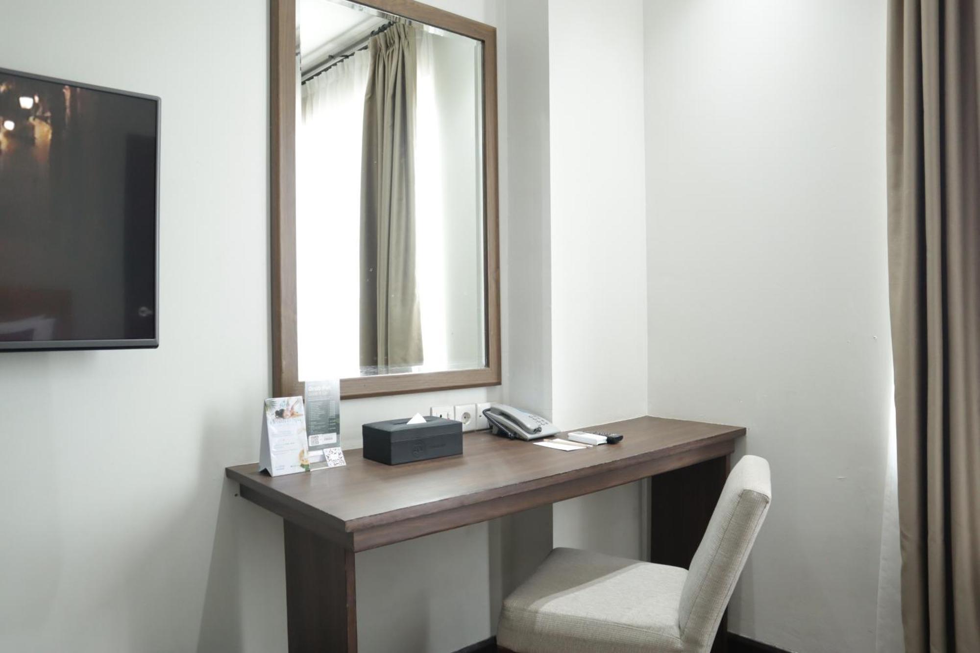 Hotel Dafam Semarang Exterior photo