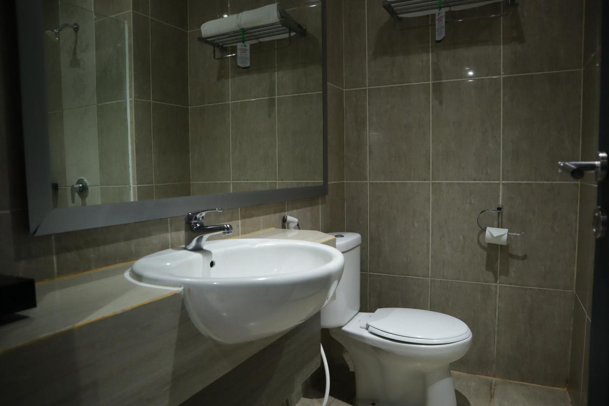 Hotel Dafam Semarang Exterior photo