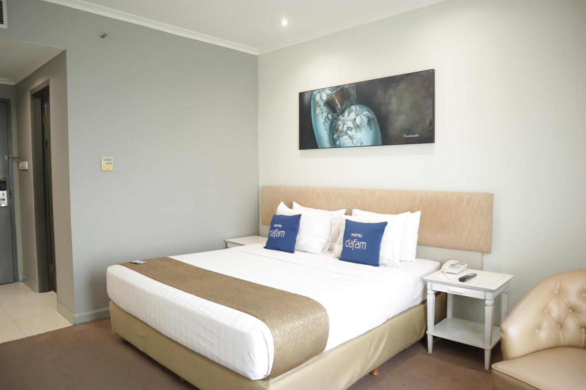 Hotel Dafam Semarang Exterior photo