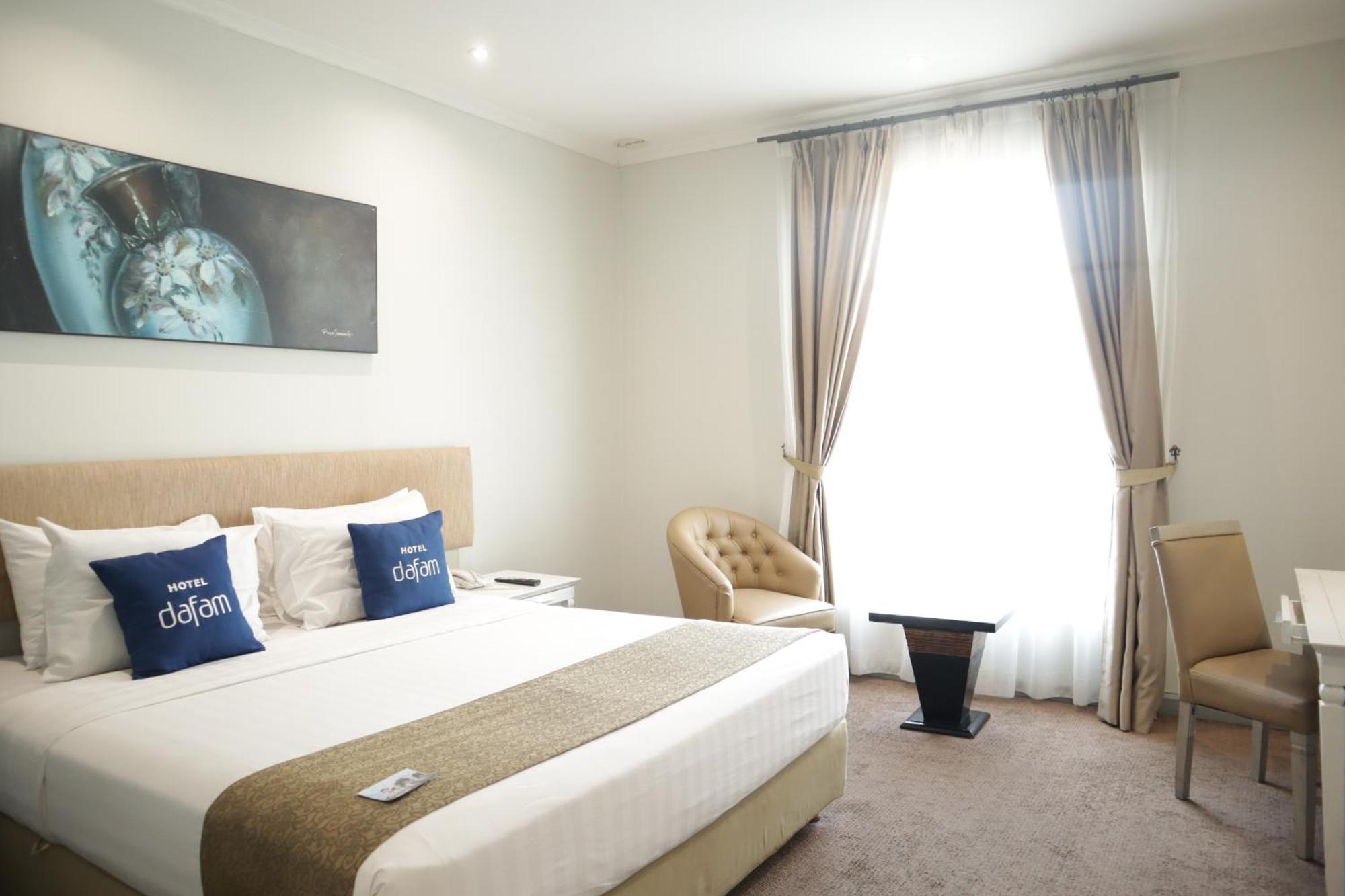 Hotel Dafam Semarang Exterior photo